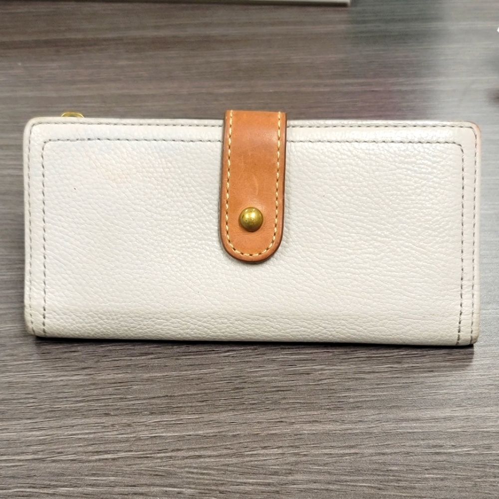 Fossil Clutch Leather Wallet. Gray w/brown strap